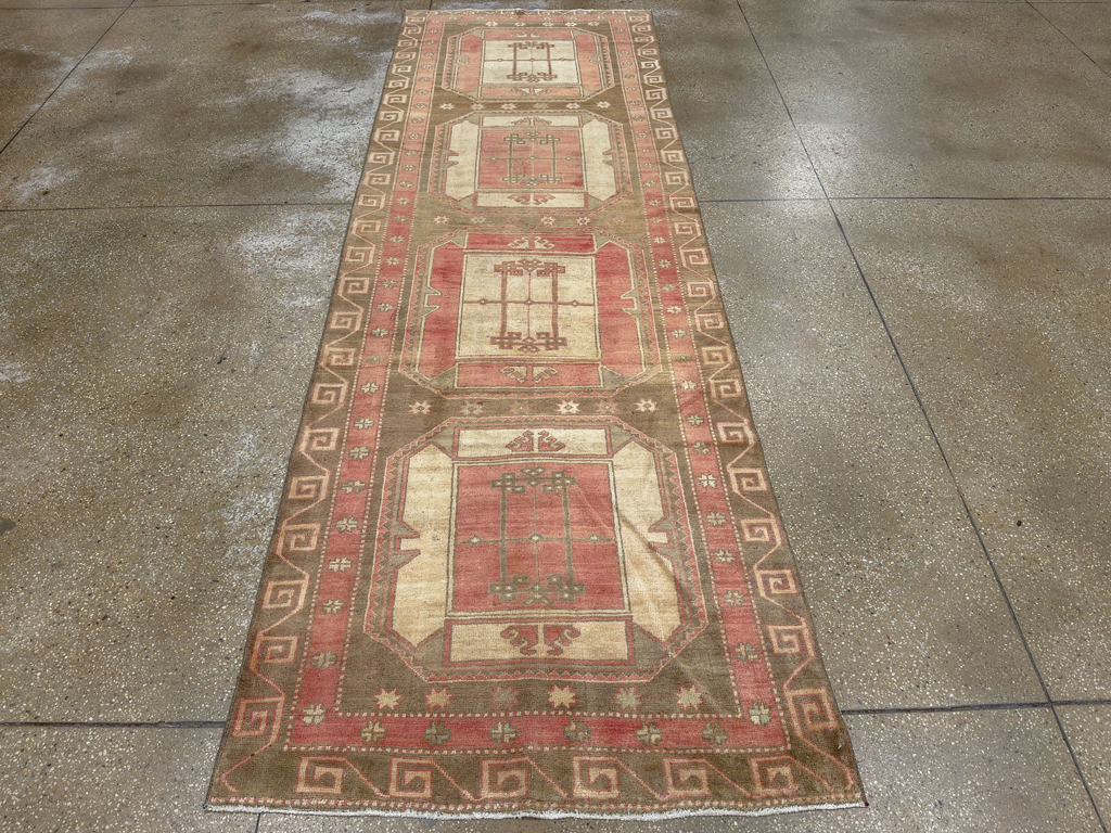 Vintage Turkish Anatolian Runner, No.33857 - Galerie Shabab