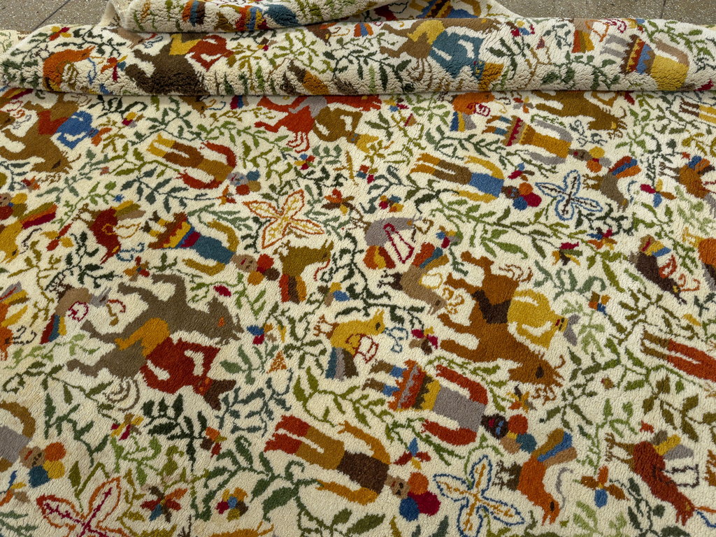 Mid-20th Century Pictorial Carpet: Caverna By Olga Fisch, No.33865 - Galerie Shabab