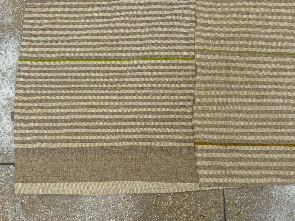Modern Turkish Flatweave Kilim Runner, No.33872 - Galerie Shabab