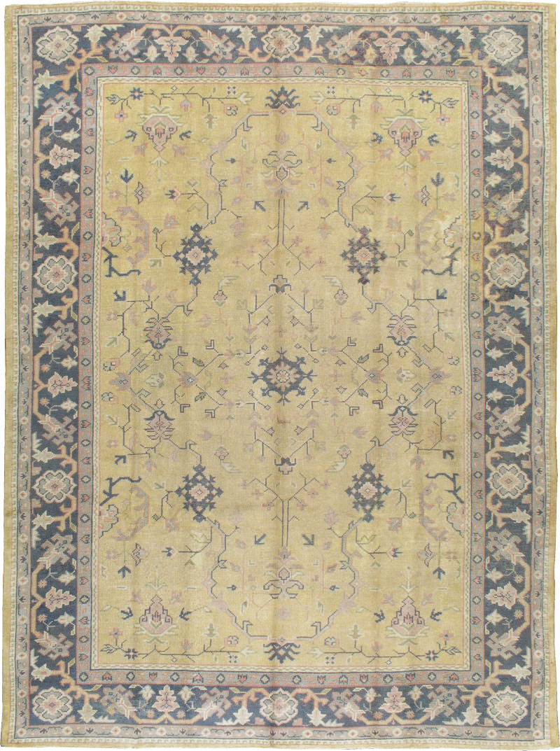 Antique Turkish Oushak Carpet, No.8013 - Galerie Shabab