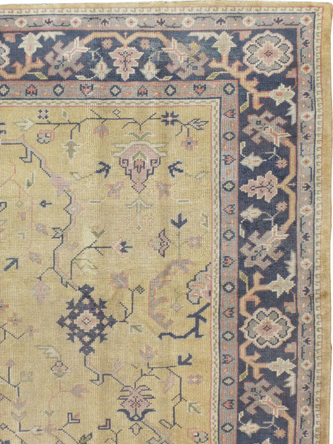 Antique Turkish Oushak Carpet, No.8013 - Galerie Shabab