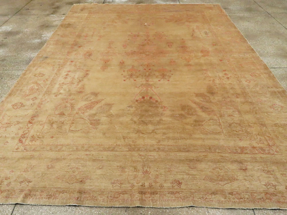 Antique Turkish Sivas Carpet, No.8040 - Galerie Shabab