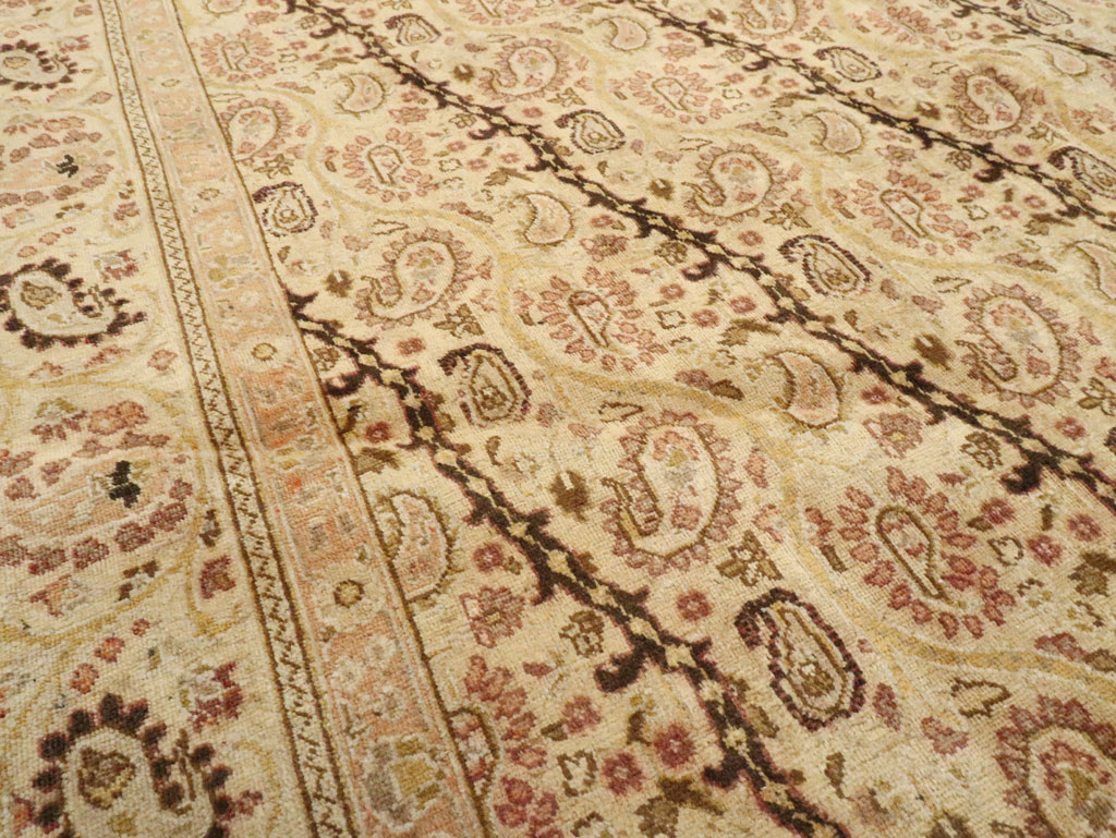 Antique Persian Tabriz Square Carpet, No.8048 - Galerie Shabab