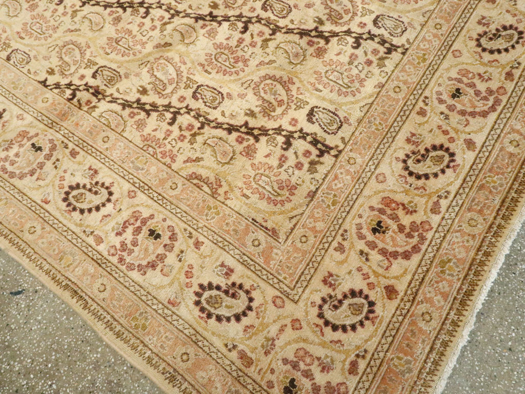 Antique Persian Tabriz Square Carpet, No.8048 - Galerie Shabab