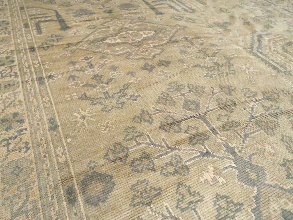 Vintage European Oushak Carpet, No.8050 - Galerie Shabab