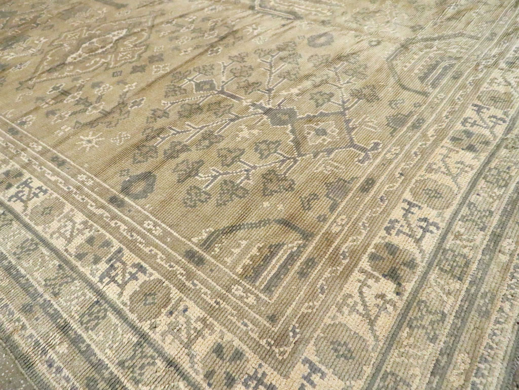 Vintage European Oushak Carpet, No.8050 - Galerie Shabab