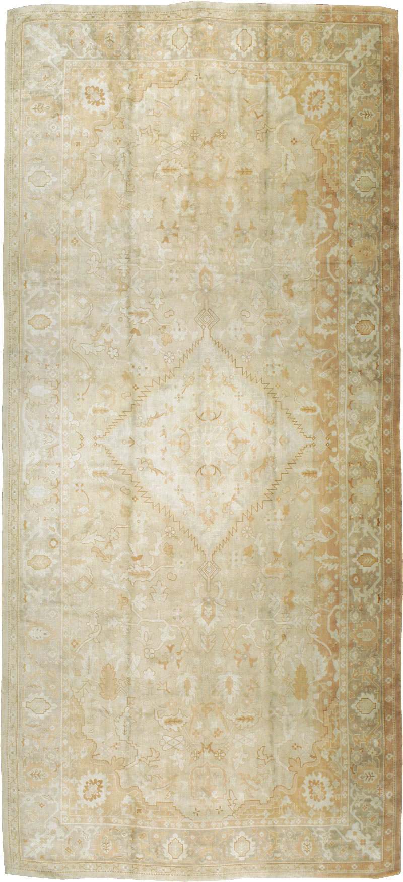 Antique French Savonnerie Carpet, No.8074 - Galerie Shabab