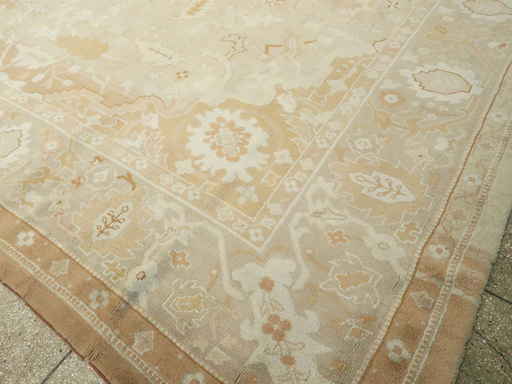 Antique French Savonnerie Carpet, No.8074 - Galerie Shabab