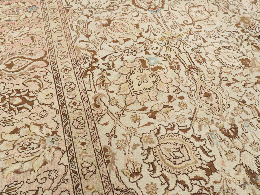 Antique Persian Tabriz Carpet, No.8111 - Galerie Shabab