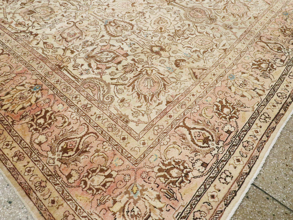 Antique Persian Tabriz Carpet, No.8111 - Galerie Shabab