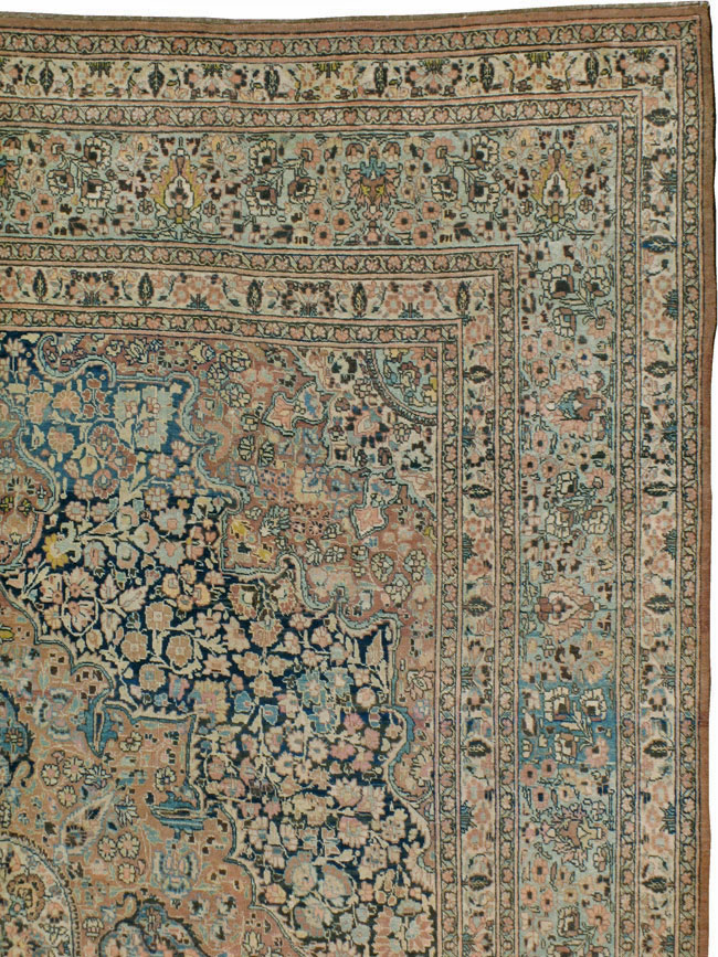 Antique Persian Mashad Carpet, No.8122 - Galerie Shabab