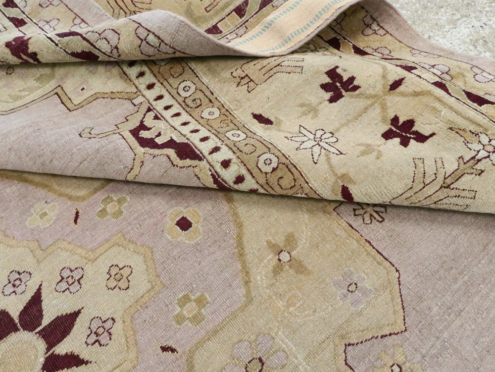 Antique Indian Agra Carpet, No.8152 - Galerie Shabab