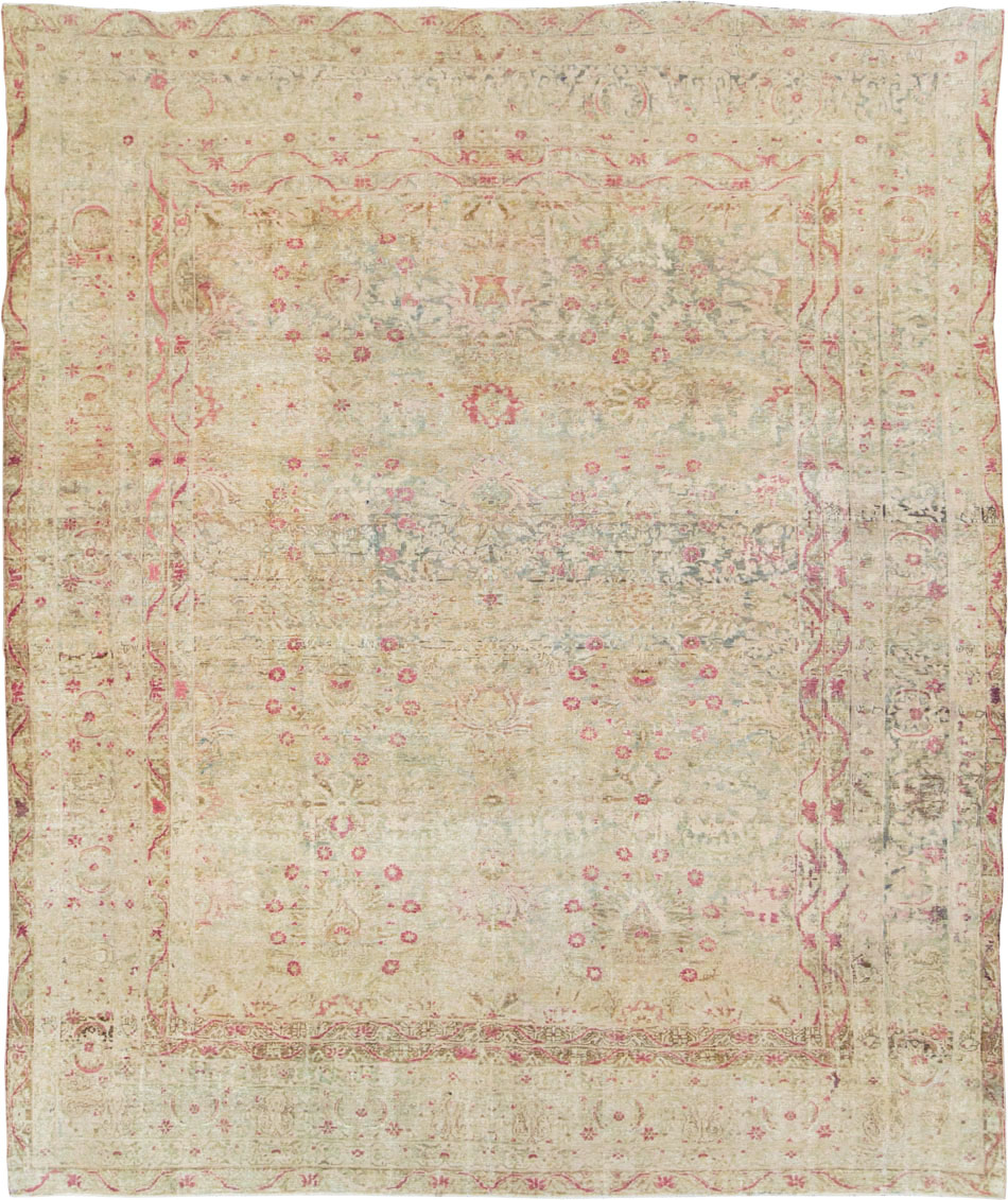 Antique Persian Lavar Kerman Distressed Carpet, No.8179 - Galerie Shabab