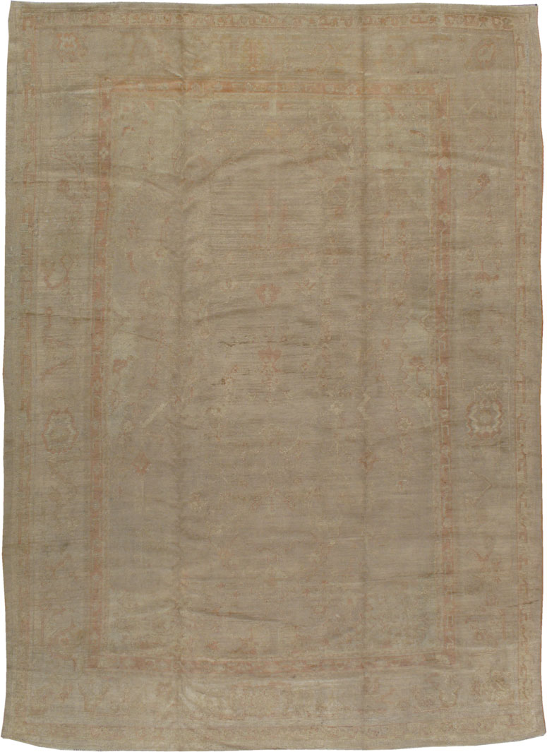 An Oushak Carpet, No.8189 - Galerie Shabab