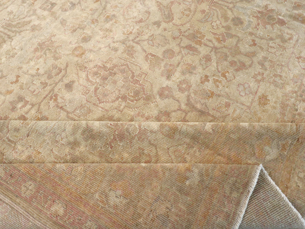 Antique Turkish Sivas Room Size Carpet, No.8193 - Galerie Shabab