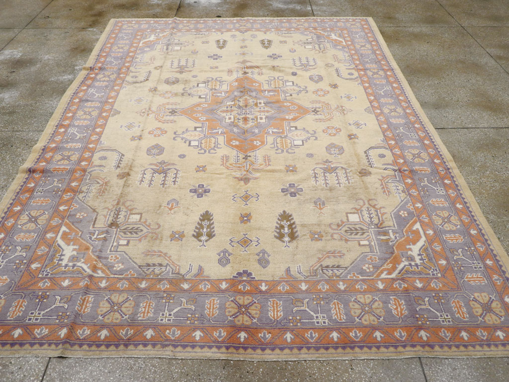 Vintage Turkish Oushak Room Size Carpet, No.8194 - Galerie Shabab