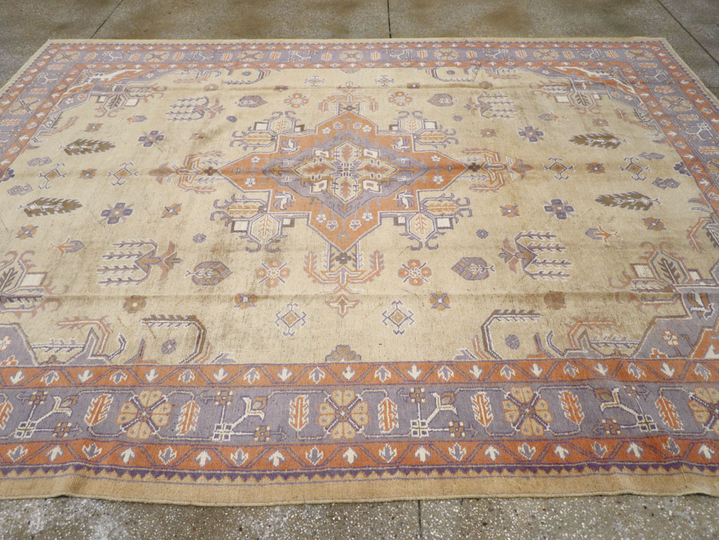 Vintage Turkish Oushak Room Size Carpet, No.8194 - Galerie Shabab