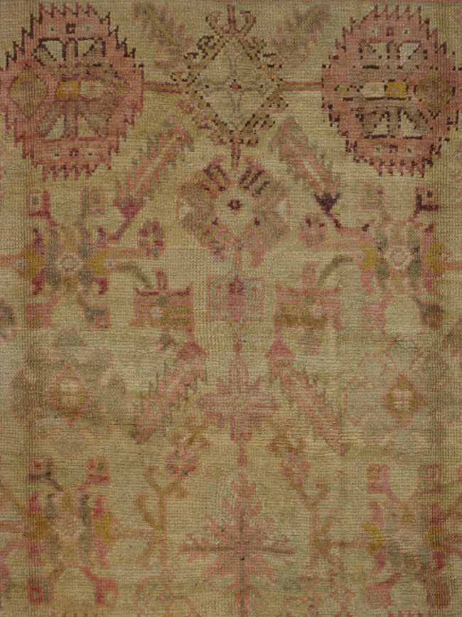 An Oushak Carpet, No.8203 - Galerie Shabab