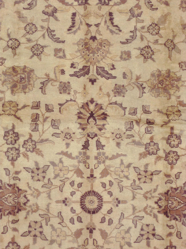 Antique Turkish Oushak Carpet, No.8209 - Galerie Shabab