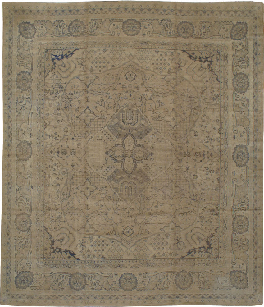 An Oushak Carpet, No.8212 - Galerie Shabab