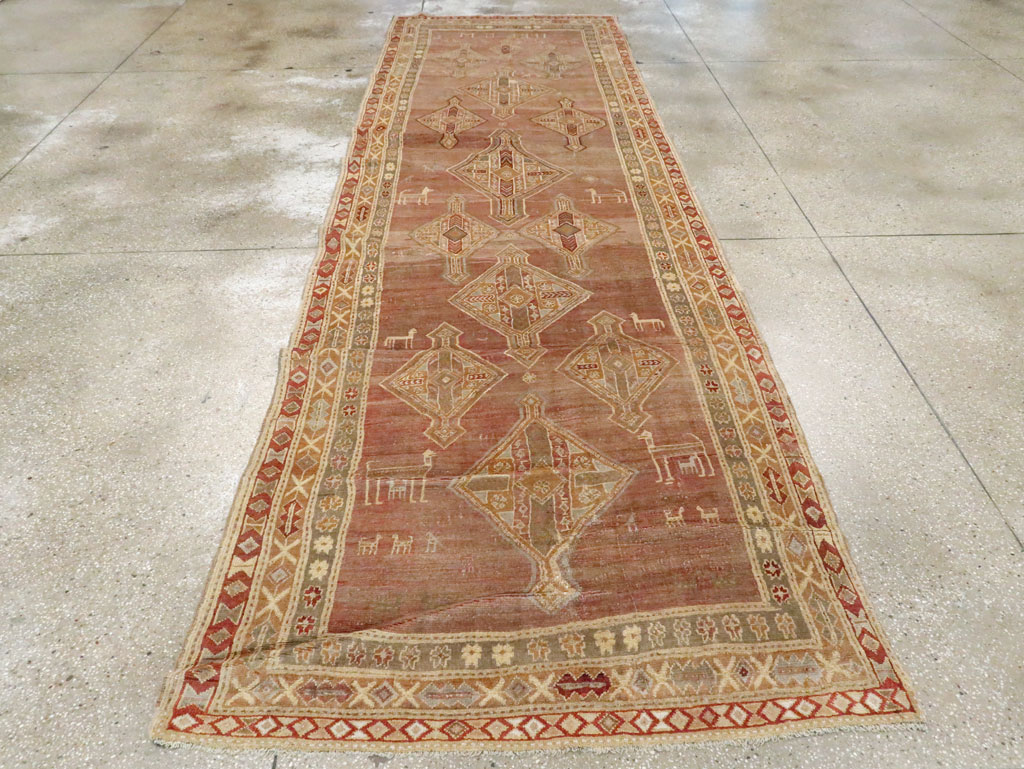 Vintage Caucasian Karabagh Runner, No.8225 - Galerie Shabab