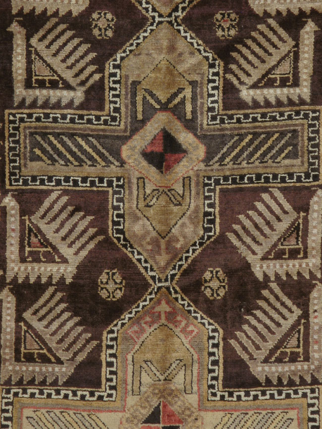 Vintage Caucasian Karabagh Gallery Carpet, No.8229 - Galerie Shabab