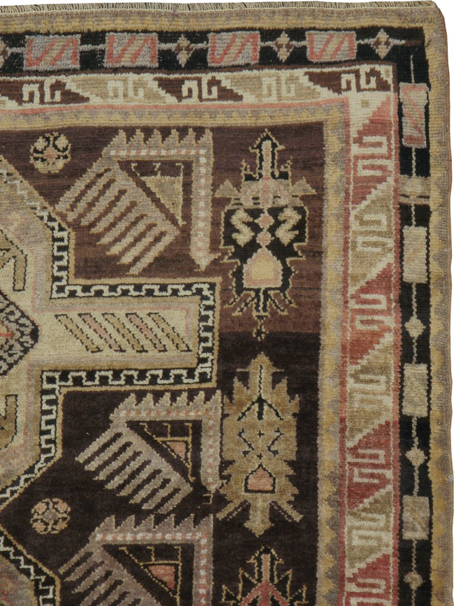 Vintage Caucasian Karabagh Gallery Carpet, No.8229 - Galerie Shabab