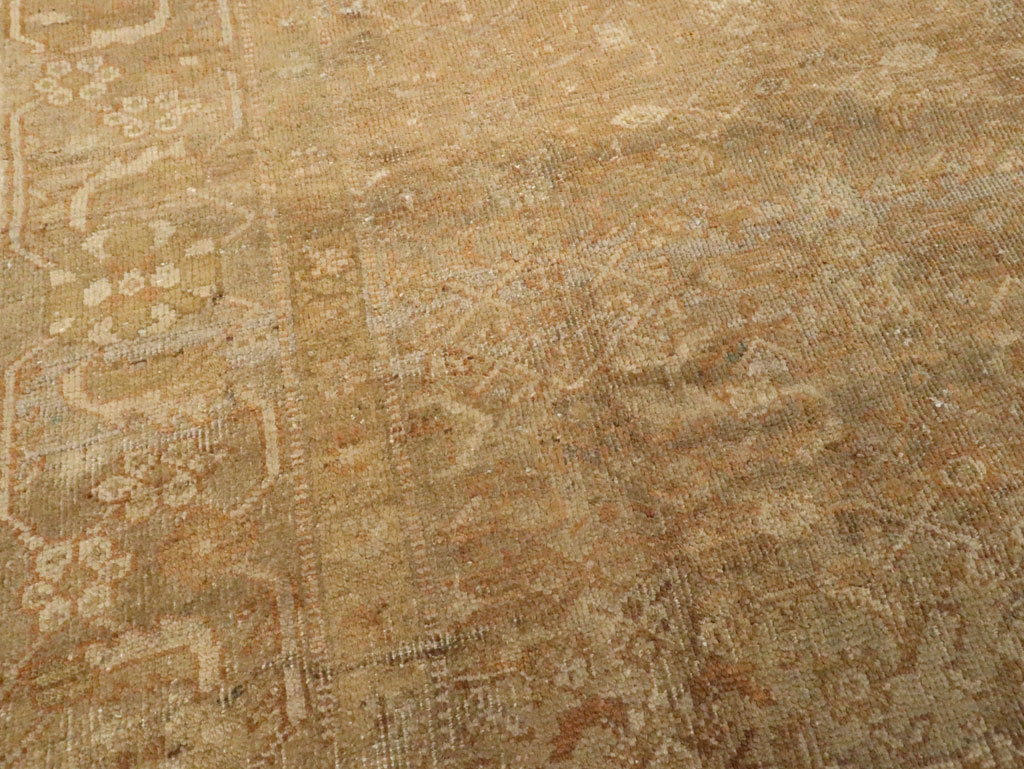 Antique Persian Mahal Rug, No.8238 - Galerie Shabab