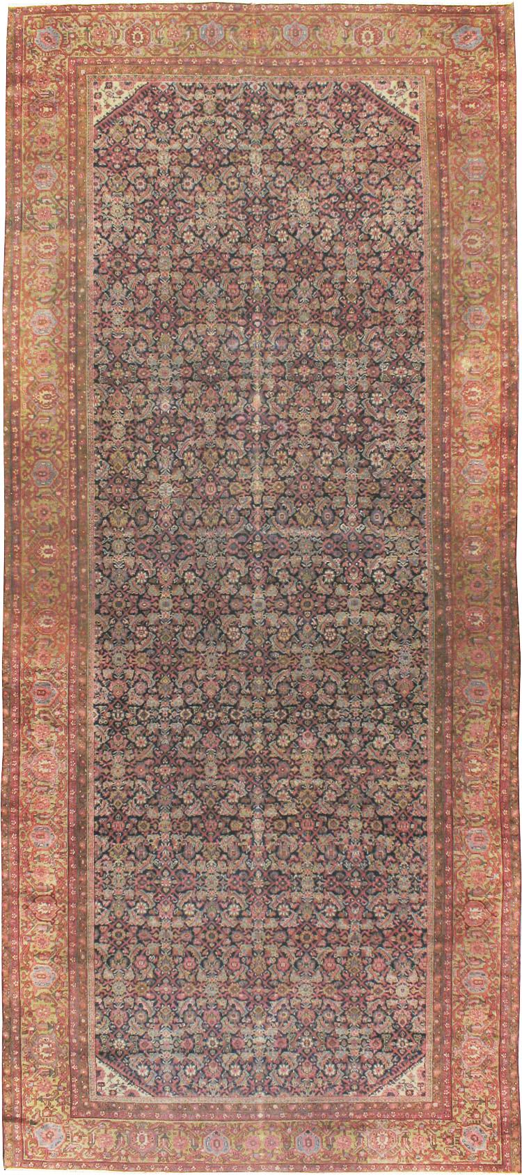 Antique Persian Fereghan Gallery Carpet, No.8248 - Galerie Shabab