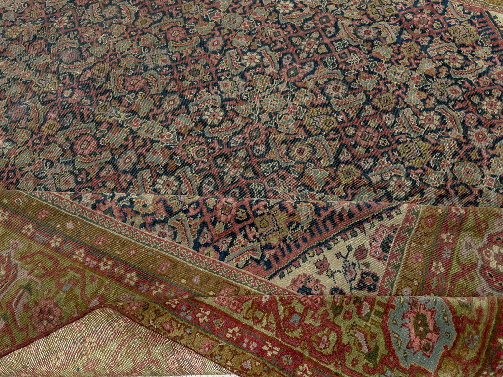 Antique Indian Fereghan Gallery Carpet, No.8248 - Galerie Shabab