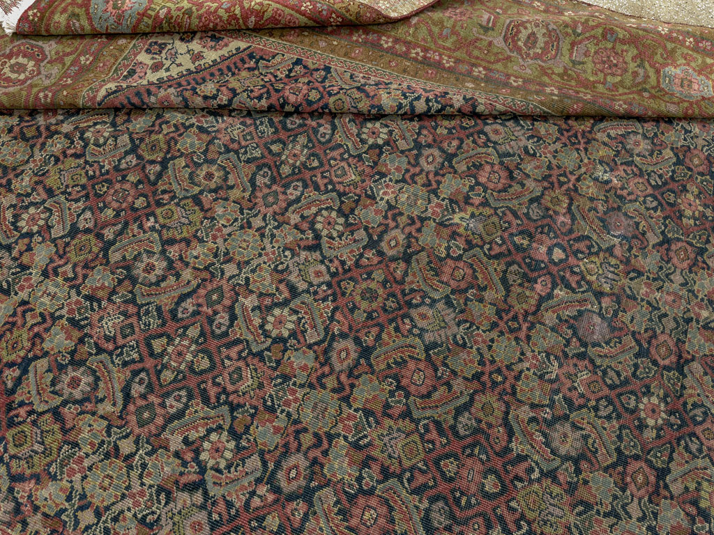 Antique Indian Fereghan Gallery Carpet, No.8248 - Galerie Shabab