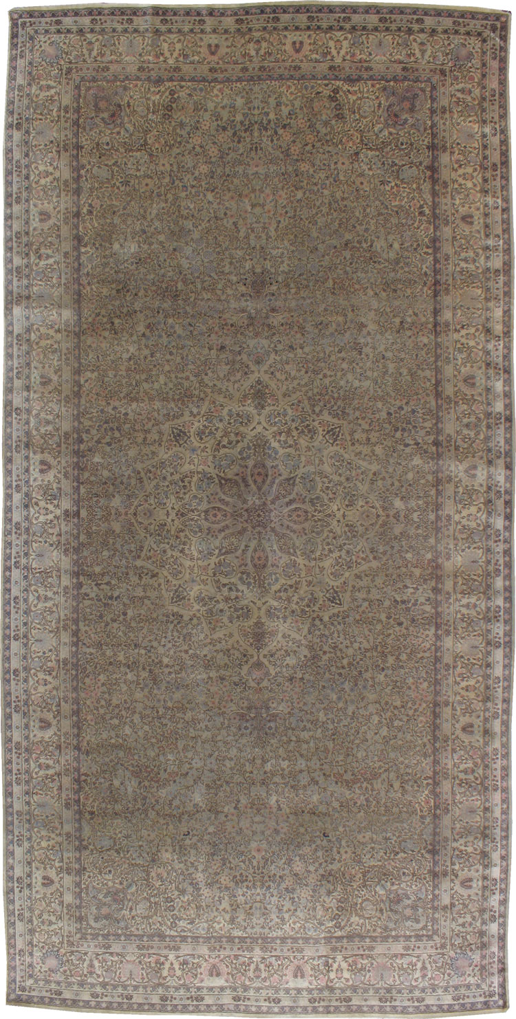 A Sivas Carpet, No.8250 - Galerie Shabab