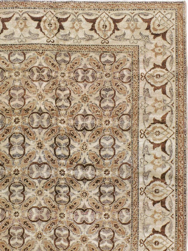 Antique Indian Lahore Room Size Carpet, No.8258 - Galerie Shabab