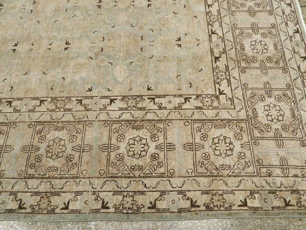 Antique Persian Tabriz Carpet, No.8260 - Galerie Shabab