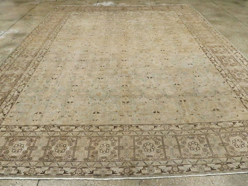 Antique Persian Tabriz Carpet, No.8260 - Galerie Shabab