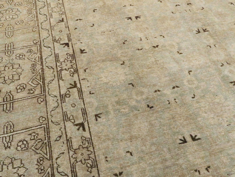 Antique Persian Tabriz Carpet, No.8260 - Galerie Shabab