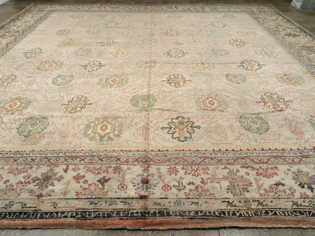 Antique Turkish Oushak Square Carpet, No.8268 - Galerie Shabab