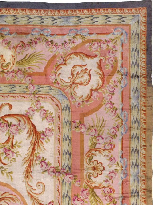 Antique French Savonnerie Carpet, No.8308 - Galerie Shabab