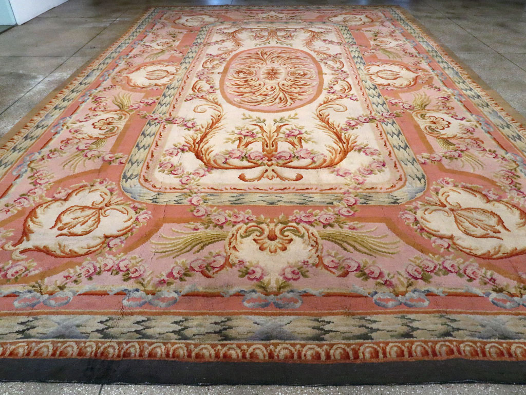 Antique French Savonnerie Carpet, No.8308 - Galerie Shabab
