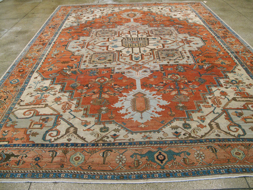 Antique Persian Serapi Carpet, No.8319 - Galerie Shabab