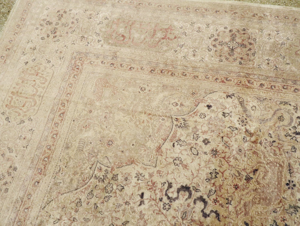 Antique Turkish Sivas Carpet, No.8322 - Galerie Shabab