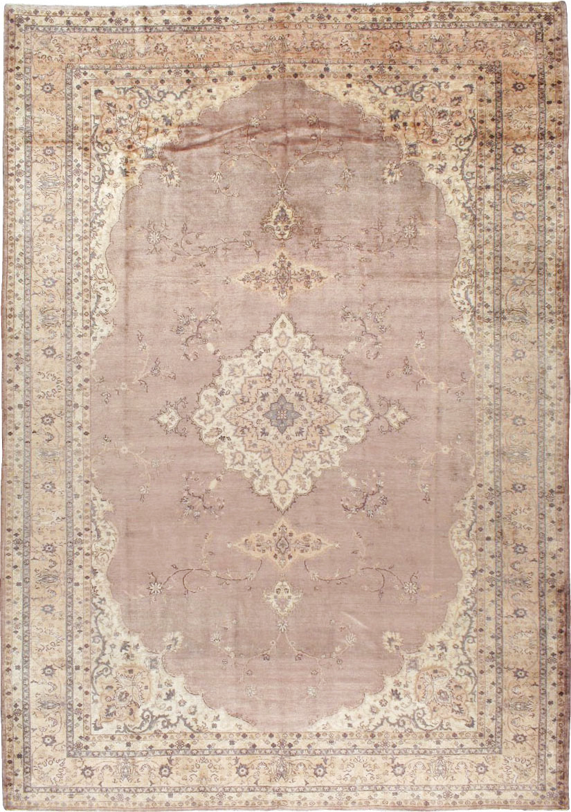 Antique Turkish Oushak Carpet, No.8325 - Galerie Shabab