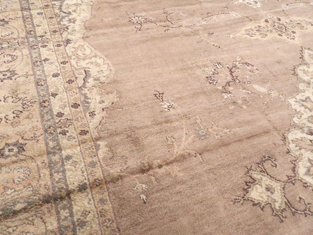 Antique Turkish Oushak Carpet, No.8325 - Galerie Shabab