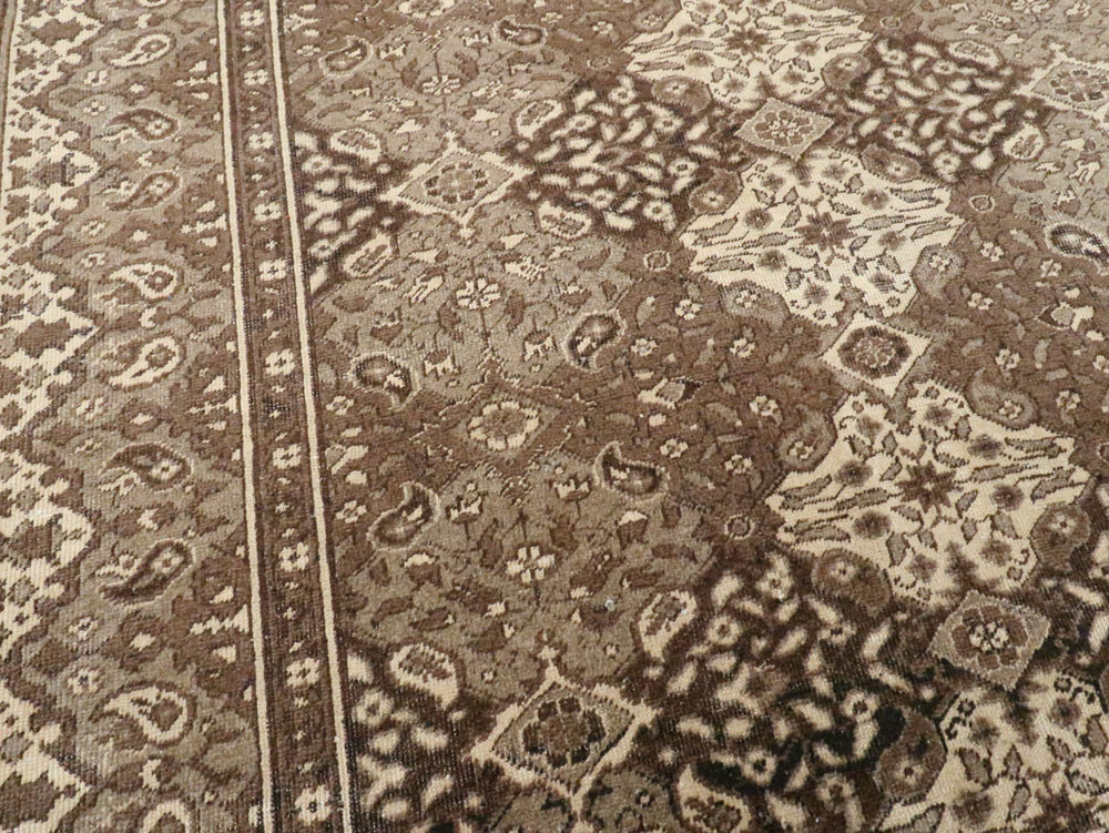 Vintage Turkish Sivas Carpet, No.8327 - Galerie Shabab