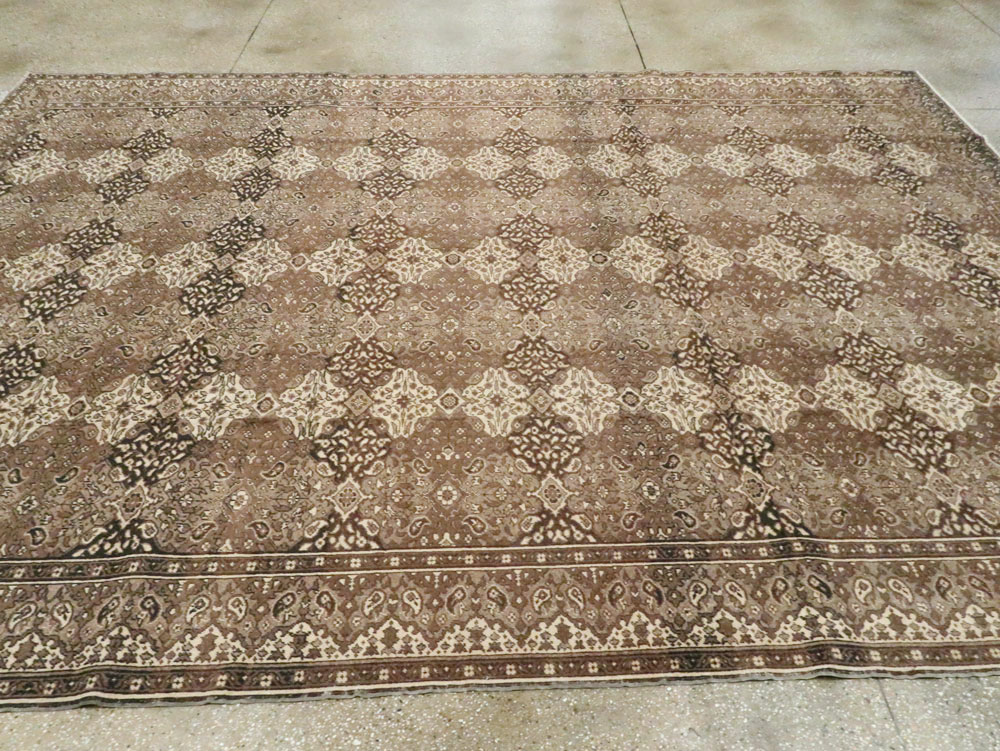 Vintage Turkish Sivas Carpet, No.8327 - Galerie Shabab