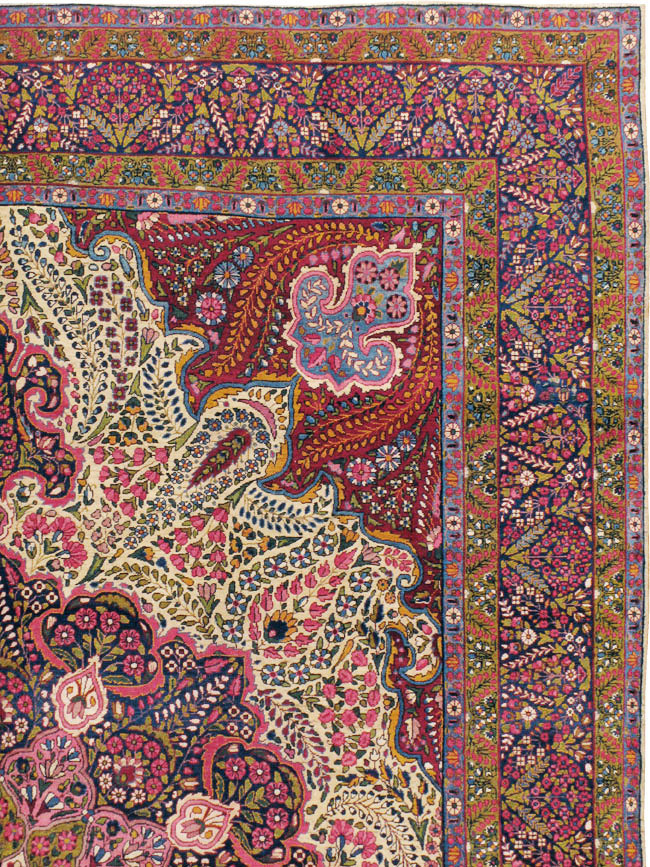 Vintage Persian Yazd Carpet, No.8344 - Galerie Shabab