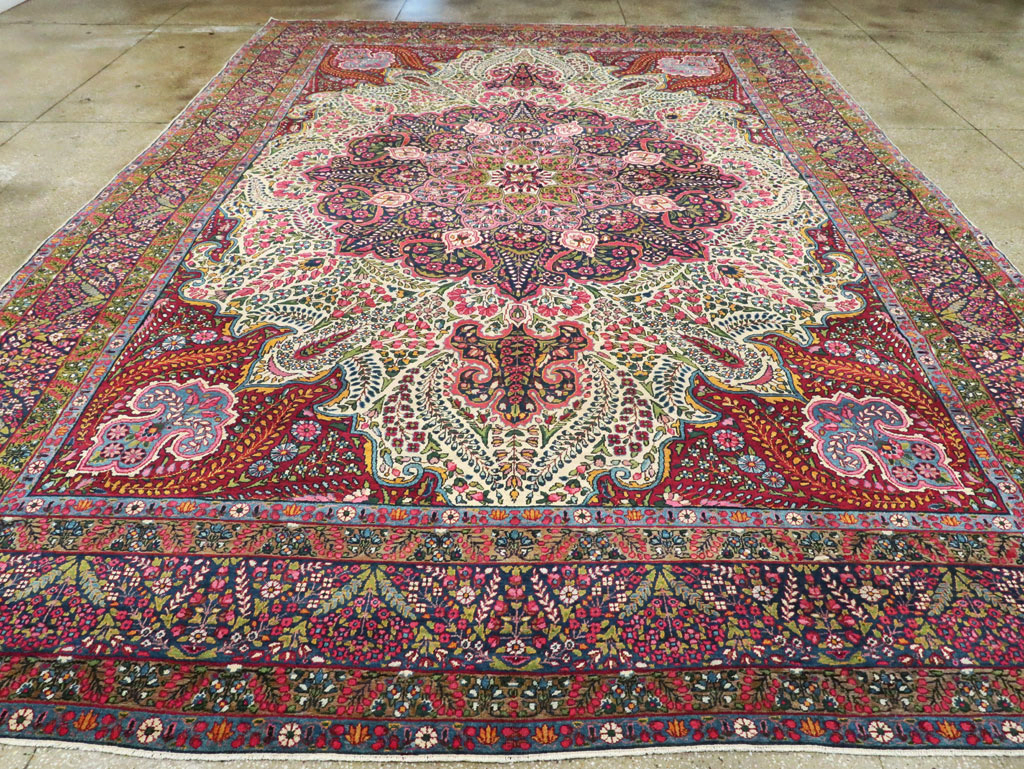 Vintage Persian Yazd Carpet, No.8344 - Galerie Shabab