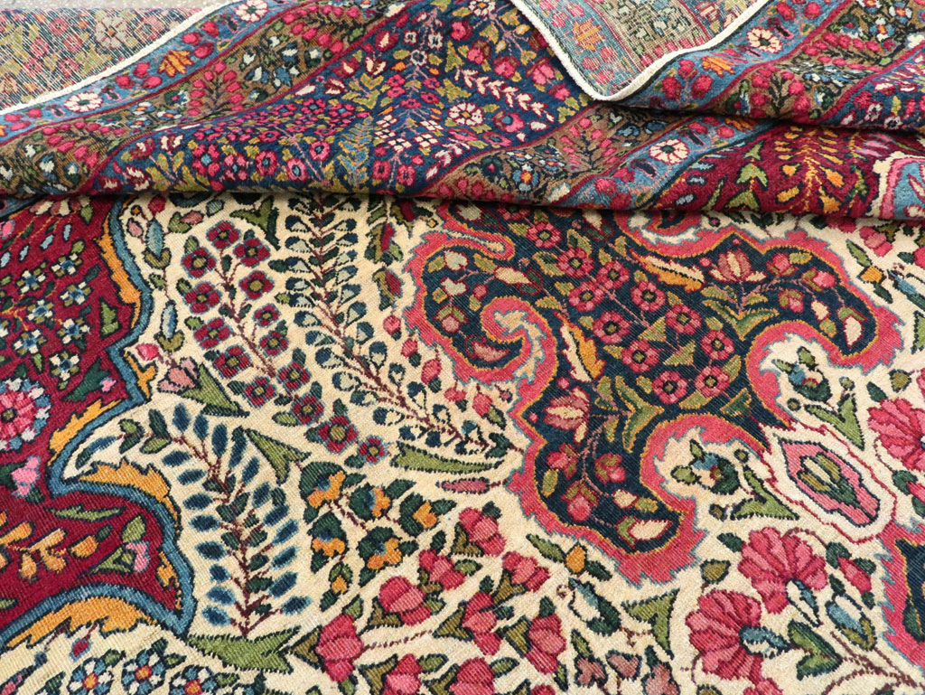 Vintage Persian Yazd Carpet, No.8344 - Galerie Shabab
