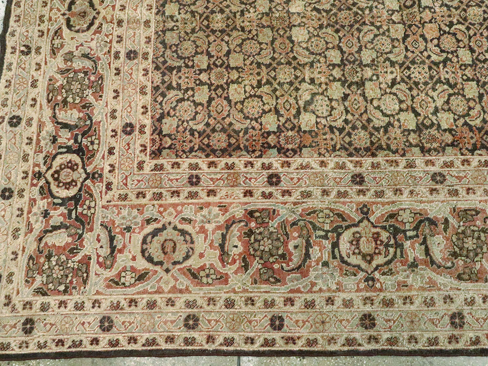 Antique Persian Tabriz Carpet, No.8351 - Galerie Shabab