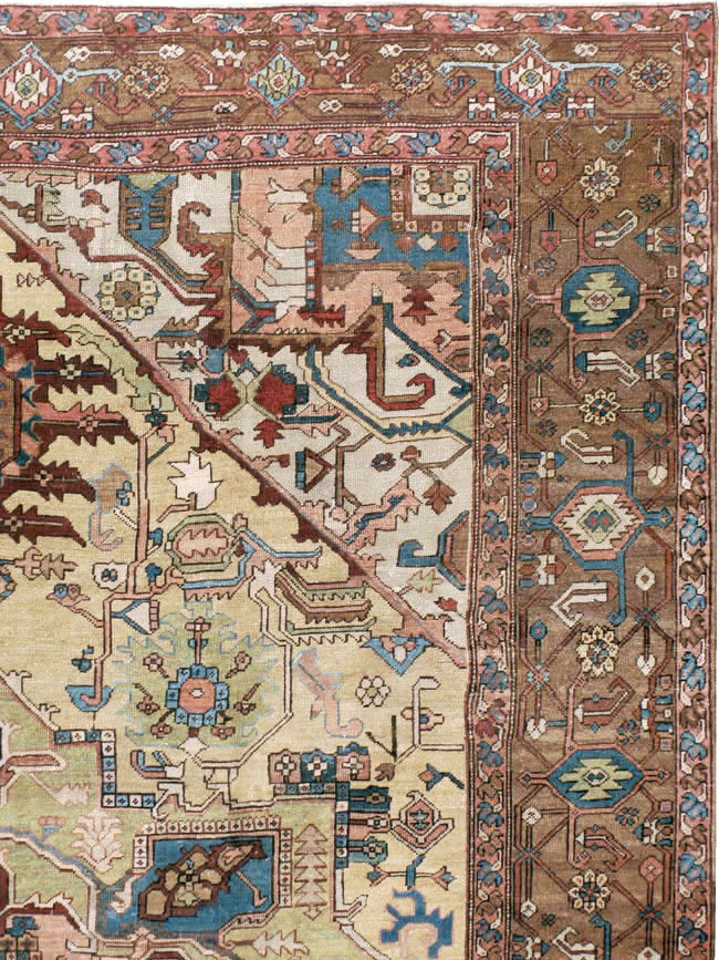 Antique Persian Serapi Room Size Carpet, No.8356 - Galerie Shabab